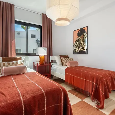 & Golf - Lagoon Pool - Sleeps 8 Μαρμπέλλα